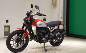 DUCATI SCRAMBLER ICON 2026