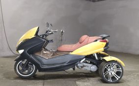 OTHER  TRIKE 200CC ..