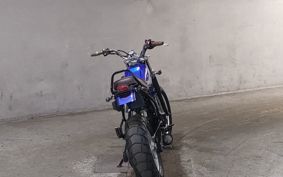 YAMAHA TW225 DG09J