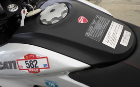 DUCATI HYPERSTRADA 820 2014