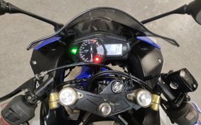 YAMAHA YZF-R25 RG10J