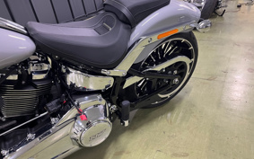 HARLEY FXBR 2025 YEZ