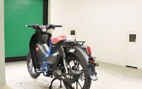 HONDA C125 SUPER CUB JA71