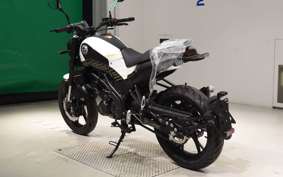 BENELLI レオンチーノ125