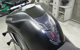 DUCATI STREETFIGHTER V4 S 2021