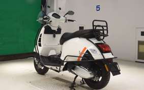 VESPA GTS300 SUPER 2024