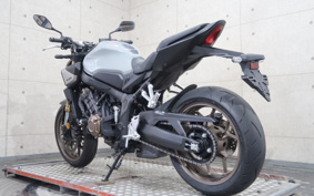 HONDA CB650R E-Clutch 2024 RH17