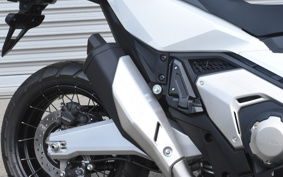 HONDA X-ADV 750 2026 RH21