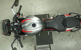 TRIUMPH STREET TRIPLE R 2021