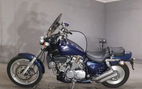 HONDA MAGNA 750 1987 RC28
