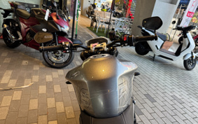 TRIUMPH TRIUMPH  STREET  TRIPLE RS 2025 HDA614