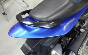 SUZUKI GSR250