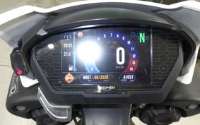 TRIUMPH STREET TRIPLE R 2018