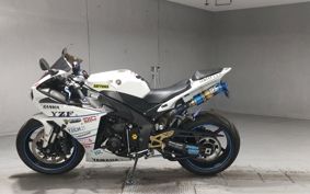 YAMAHA YZF-R1 2010 RN23