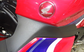 HONDA CBR600RR 2025 PC40