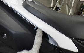 YAMAHA YZF-R1 2013