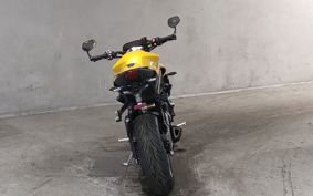 TRIUMPH  TRIUMPH  STREET  TRIPLE RS HDA614