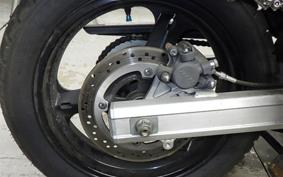 SUZUKI Vｽﾄﾛｰﾑ650 2005