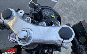 YAMAHA SR400 2001 RH01J
