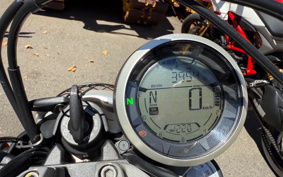 DUCATI SUKU RAN BURA URBAN MOTARD 2022 K102