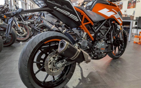 KTM 125 DUKE JPA40