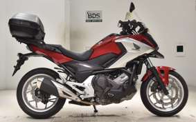 HONDA NC750X D 2017 RC90