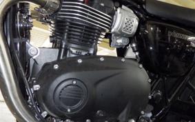 TRIUMPH BONNEVILLE T100 2025