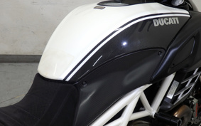 DUCATI DIAVEL AMG 2012 ZDMG102JACB