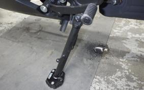 HONDA CB650R E-Clutch 2025 RH17