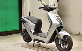HONDA EM1 e: EF16