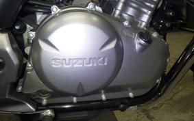 SUZUKI GSR250S