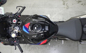 BMW M1000RR 2024