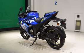 SUZUKI GIXXER 250 SF
