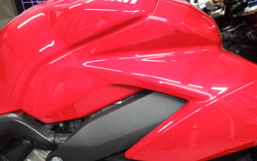 DUCATI STREETFIGHTER V4 S 2021