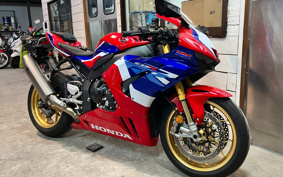 HONDA CBR1000RR-R FB SP 2023 SC82