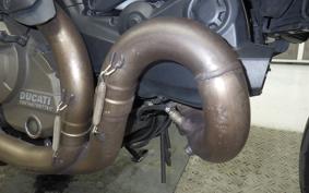 DUCATI MONSTER 821 2015