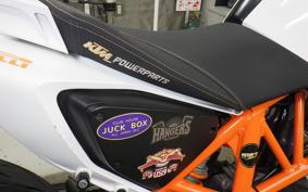 KTM 690 DUKE R 2013