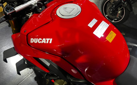 DUCATI STREET FIGHTER V4S 2022 1F00