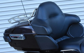 HARLEY FLHTCUTG TRIKE MAL