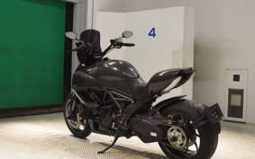 DUCATI DIAVEL Carbon 2012