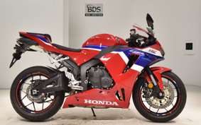 HONDA CBR600RR 2024 PC40