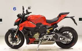 DUCATI STREETFIGHTER V4 2025