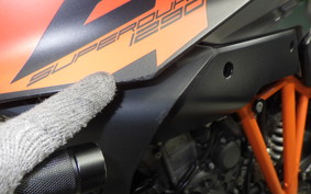 KTM 1290 SUPER DUKE GT 2016