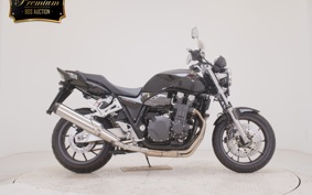 HONDA CB1300SF SUPER FOUR Gen. 3 2026 SC54