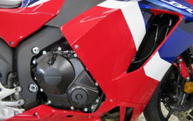 HONDA CBR600RR 2021 PC40