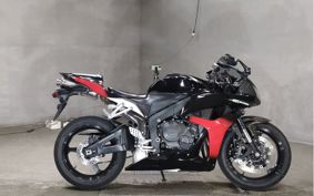HONDA CBR600RR 2010 PC40