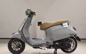 VESPA ス PRIMAVERA125