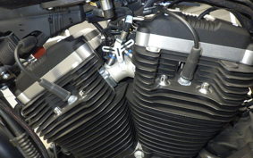 HARLEY XL883N 2018