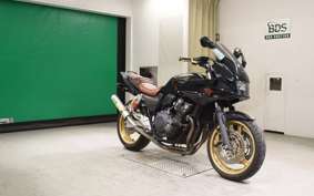 HONDA CB400 SUPER BOLDOR VTEC 2011 NC42