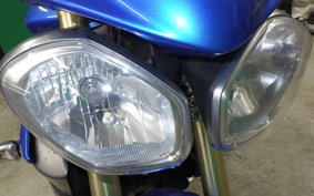 TRIUMPH STREET TRIPLE 85 2013